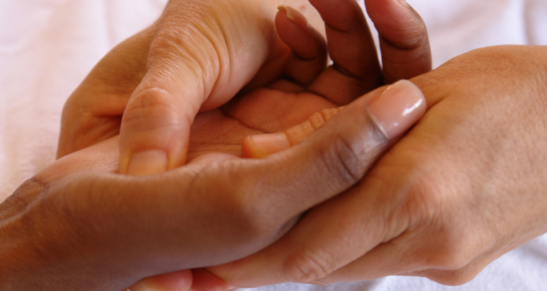 Hand Reflexology Therapy in Chennai