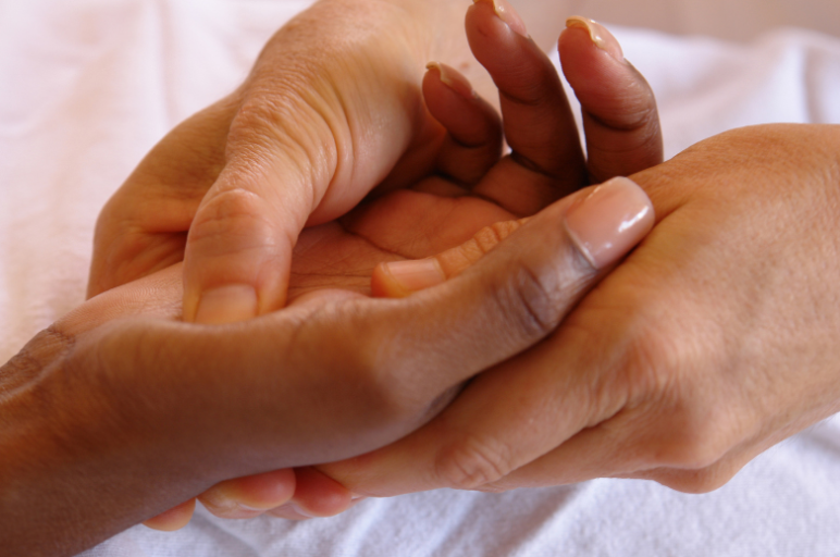 Hand Reflexology Therapy in Chennai